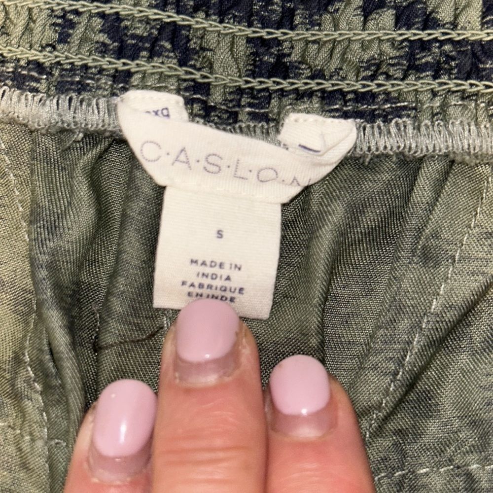 CASLON Women's Elastic Waist Shorts Green Navy Ikat Tencel, NWT, Small - Picture 6 of 8